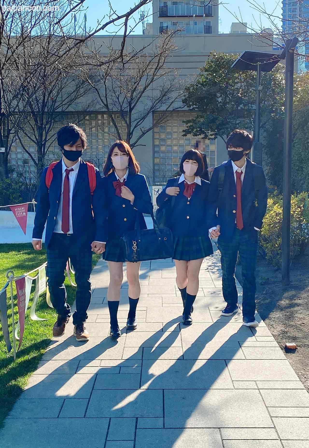 FC2-PPV-1844075 - 【禁断の学生乱交】2年生♂♀4人　思春期、性欲真っ盛り、性知識浅い子らの初めての乱交を撮らせてもらいましたｗピチピチおっぱい我慢できずに暴発中出しｗ【青春だねぇ】