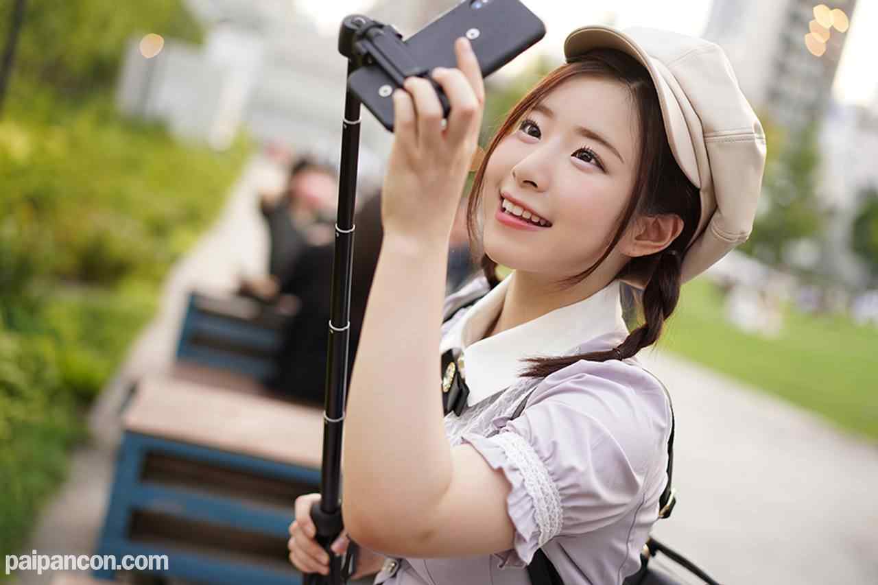 FC2-PPV-2468802 - 【配信の裏側、】めちゃかわ♥(20歳) フォロワ４万！人気ゲーム配信**大生、男*大生とゲーム配信中に軽イキ☆垢BANギリギリのフェラ＆中出しSEX映像♥伝説個人撮影 thumbnail_2.jpg