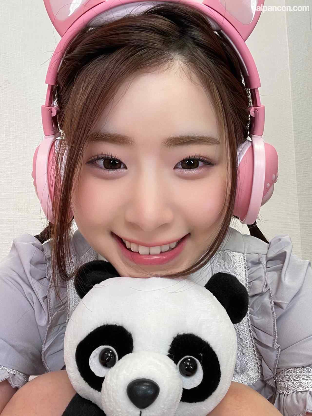 FC2-PPV-2468802 - 【配信の裏側、】めちゃかわ♥(20歳) フォロワ４万！人気ゲーム配信**大生、男*大生とゲーム配信中に軽イキ☆垢BANギリギリのフェラ＆中出しSEX映像♥伝説個人撮影 thumbnail_5.jpg