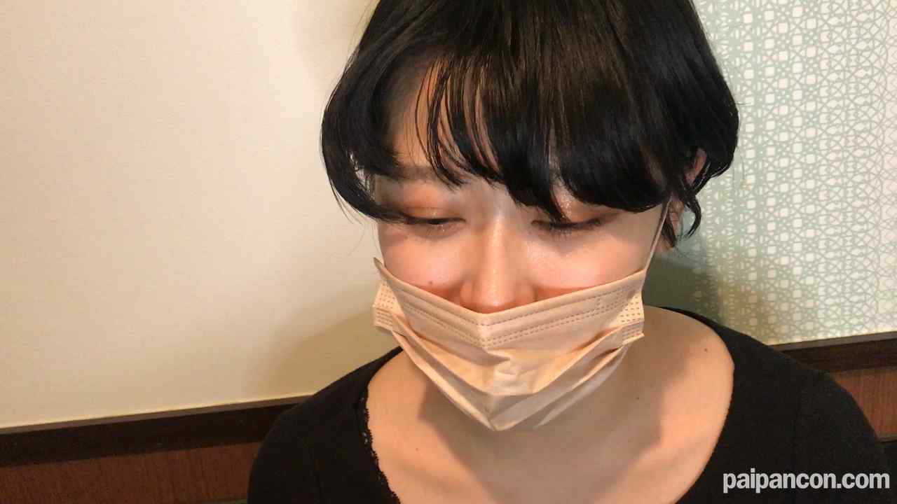 FC2-PPV-2640515 - ボーイッシュ美女大**続。レンタルルームで即尺イラマ→大量顔射。