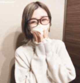 FC2-PPV-2768929 - ※学校バレ→即削除※【無修正】清楚で真面目な小学校の美人先生。SEXの経験が少ないウブな体にデカマラ突っ込まれて人生初ハメ撮り。メガネ顔射でザーメンまみれ！ cover.jpg