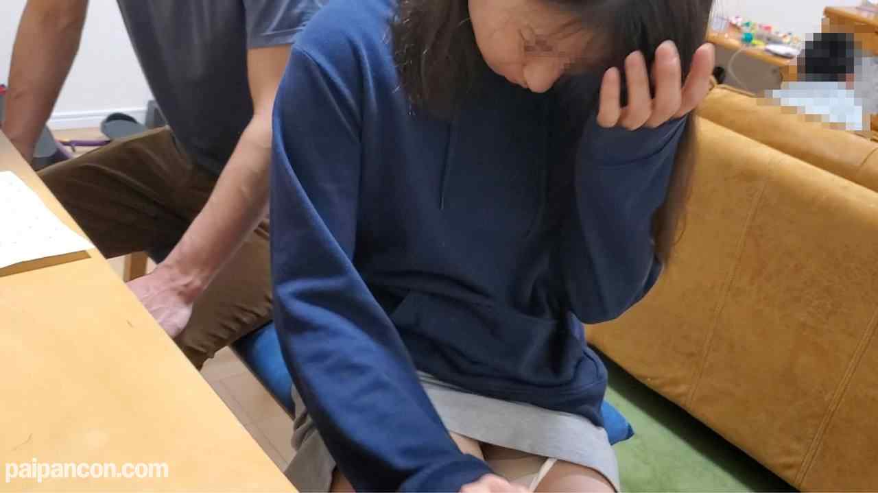 FC2-PPV-2839428 - 【個人】うなだれる旦那の前で童貞の反り上がった一物を入れられ喘ぐ人妻、、その後ビ○クを使い、、、