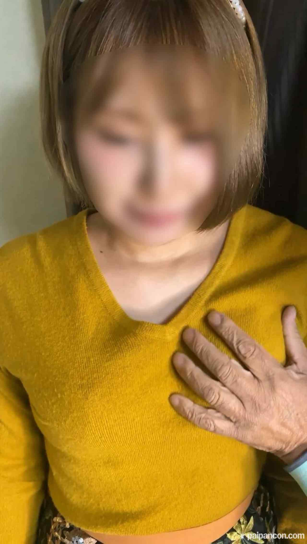 FC2-PPV-4314712 - ベランダの窓を開けて声を抑えながら制裁中出し0034本編顔出し※ほぼ無修正※悪徳デリヘル店の裏側【らん】 thumbnail_1.jpg