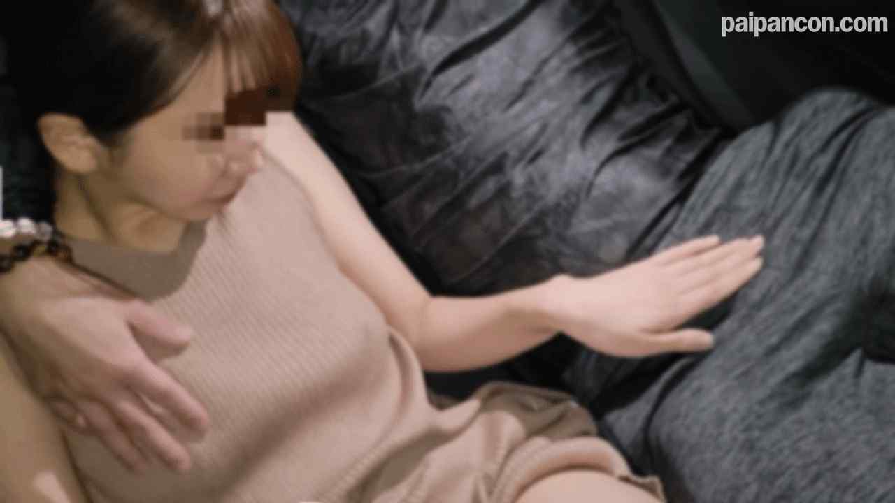 FC2-PPV-4399578 - ※期間限定1480pt【個人】コンビニ帰りのアイドル顔人妻を再確.保。安産型美尻を屋外で露出させて車内フェラで滞納制.裁。自宅まで押し入り夫婦のベッドで「気持ち良いです」と言わせて強.制中出し。 thumbnail_3.jpg