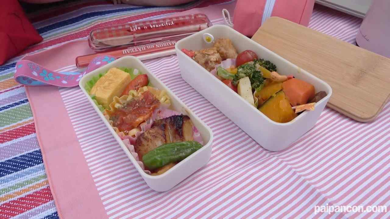 FC2-PPV-4561062 - 11/11まで990pt!!初撮※洋菓子店で働くまゆちゃんとケーキよりも甘いひと時を♡たっぷりの生クリームでデコレーション thumbnail_1.jpg