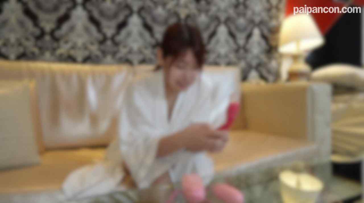 FC2-PPV-4572428 - 3日間！70%OFF【顔出し】爆乳アイcupの変態オナニスト。ディルドを使って本気オナニー。濡れまくった膣圧フルMAXの肉壺に巨チンねじ込み本気セックス。 thumbnail_1.jpg