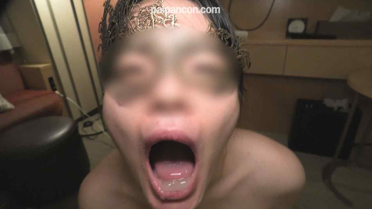 FC2-PPV-4615279 - 【無修正】＜清楚M女♡美乳スレンダー♡ベネチアンマスク＞身バレ絶対NG！欲求不満ドスケベ某有名企業重役の箱入りむ./すめ。変態くちマンコにイラマチオ～アナル舐め手コキフェラ口内射お掃除フェラ※特典付き thumbnail_5.jpg