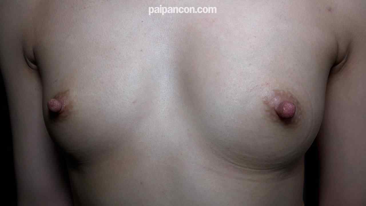 FC2-PPV-4631897 - ★特典で無修正と膣内カメラ ♀140 美顔でスレンダーで感度抜群で愛嬌もいい・笑顔もGOODなくろちゃんと中出しセックス！まだ出さないでもっと突いて！の懇願におじさんもたじたじ汗 thumbnail_1.jpg