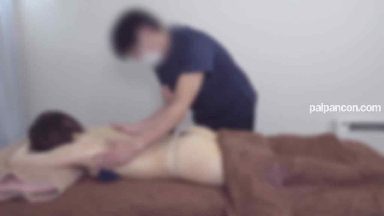 FC2-PPV-4705951 - 6/22日迄新作セール半額！【無/ハメ】おとなしそうで、ちょっと控えめな感じの女性が来店してくれました。小柄できめの細かいお肌のOLさんとても美しいヒップラインです。アンダーヘアがふさふさしていて、興 thumbnail_2.jpg