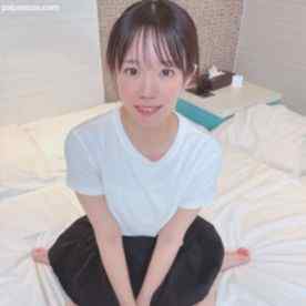 FC2-PPV-4898094 - 【打倒スキピ！】圧倒的透明感の元本物アイドルの美女を口説くチンコの硬さ。俺の思い！ほとばしる精液と共に届け！ cover.jpg